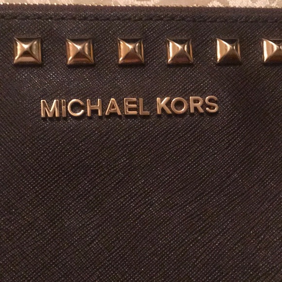 Michael Kors Clutch - Picture 2 of 4